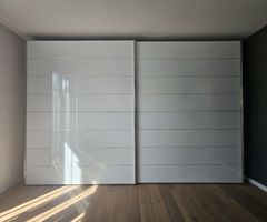 XXL‑Kleiderschrank 333 cm – Schiebetüren & viel Stauraum